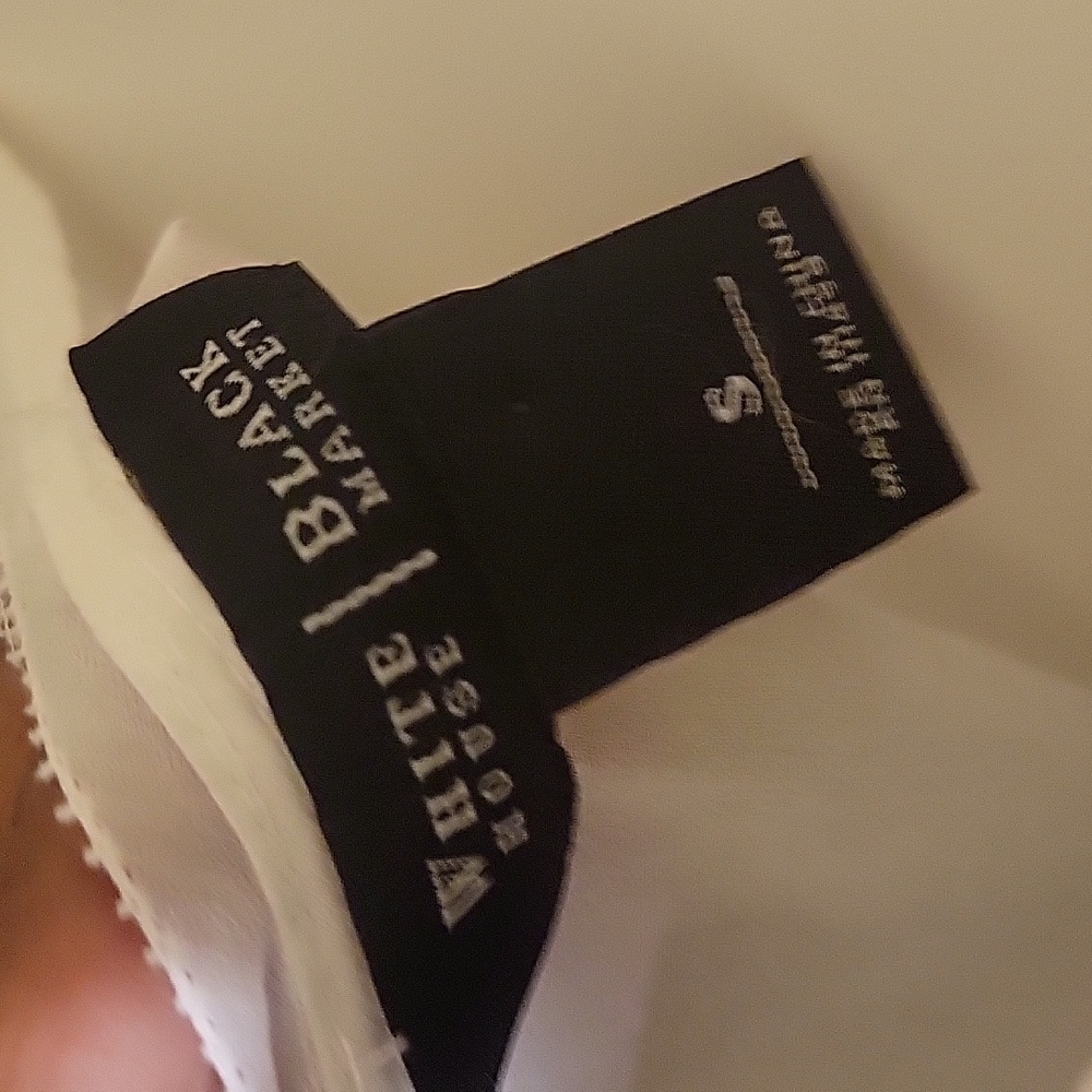 WHITE HOUSE BLACK MARKET BLOUSE - Picture 8 of 8